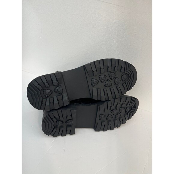 Shoe Dazzle Boots size 7
Javina Combat Boot black - Picture 6 of 10